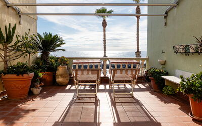 La Loggia sul Mare