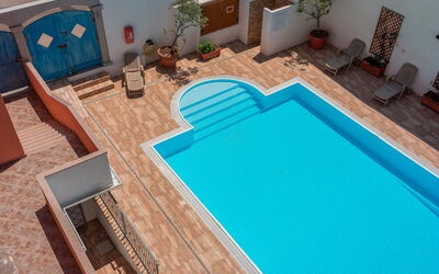 Cristal Blu Apartments In Santa Teresa Gallura: Swimming Pool, Composite Material, Resort, Thermae, Tile, Water Feature, Hacienda, Design, Hotel, Courtyard