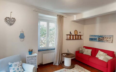 Casa Annalù With Garden, Wifi, Bogliasco: Furniture, Interior Design, Flooring, Wall, Floor, Couch, Room, Wood, Living Room, Lighting