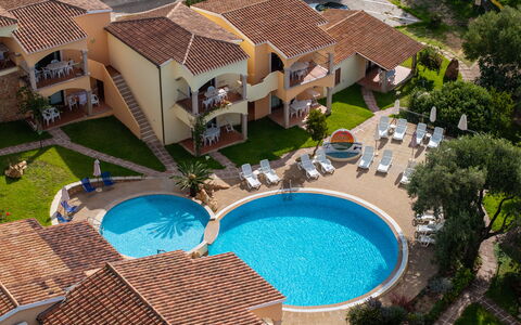Apartment Sardinia Seaside Ac And Wifi: Swimming Pool, Resort, Villa, Outdoor Furniture, Resort Town