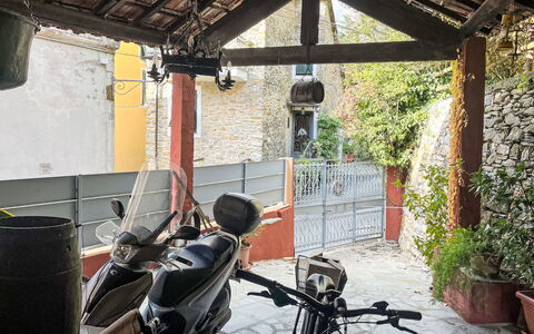 Accommodation:&nbsp;Borgo Olimpo 42.3