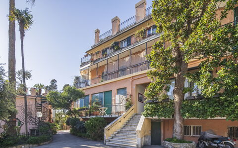 Green Home Seaside, Parking, Wifi, Ac, Genova Nerv: Tree, Residential Area, Apartment, Home, Balcony, Condominium, Villa, Hotel, Mansion