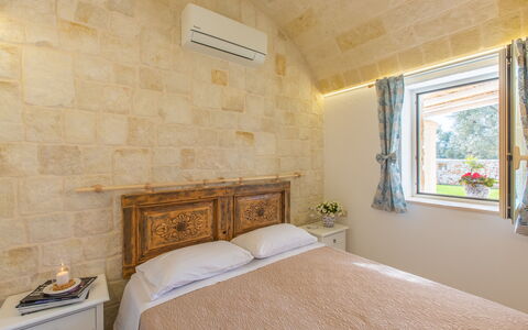 Lamia Del Vespro: Ceiling, Interior Design, Floor, Furniture, Bedroom, Bed Frame, Bed, Bedding, Wood Stain, Bed Sheet