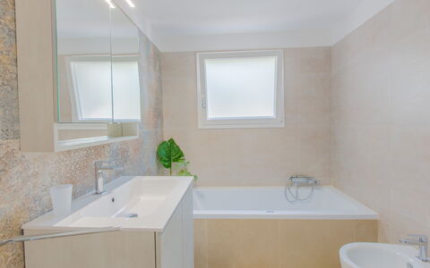 Casa Nonna Netta: Bathroom, Plumbing Fixture, Bathtub, Flooring, Interior Design, Floor, Tap, Bathroom Sink, Sink, Plumbing