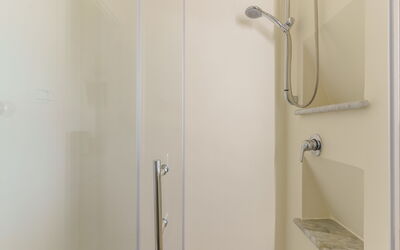 Accommodation:&nbsp;Apulia Shanti House