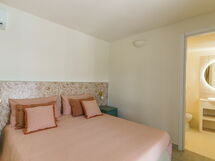 Accommodation:&nbsp;Apulia Namaste House