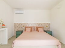 Accommodation:&nbsp;Apulia Namaste House