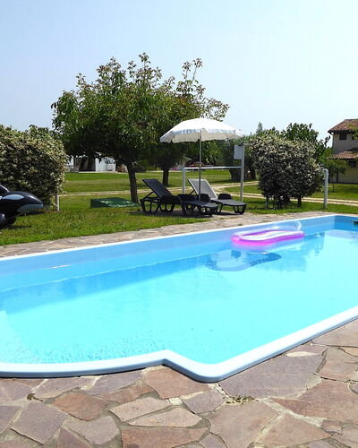 Silea Apartments, Pool, Garden, Treviso: Blue, Swimming Pool, Composite Material, Resort, Leisure, Shade, Backyard, Hacienda, Yard, Hotel