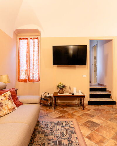 S.caterina: Boat, Apartment, Watercraft, Balcony, Outdoor Furniture, Chair, Marina, Naval Architecture, Harbor, Port