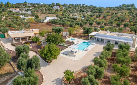 Villa Prestige: Swimming Pool, Estate, Resort, Eco Hotel, Hacienda, Villa, Aerial Photography, Hotel