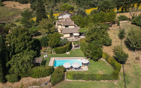 La Piccola Oasi: Residential Area, Shrub, House, Estate, Home, Cottage, Garden, Farmhouse, Landscaping, Villa