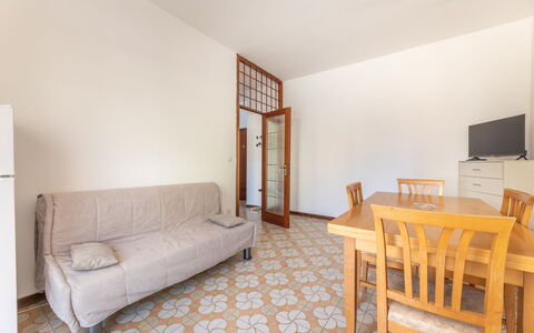Vico Apartment Balcony, Gallipoli: Flooring, Floor, Wood, Interior Design, Room, Ceiling, Apartment, Wood Stain, Hardwood