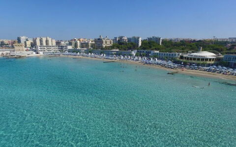 Sea View Apartment, Ac Gallipoli: Blue, Water Resources, Water, Body Of Water, Horizon, Sea, Waterway, Coastal And Oceanic Landforms, Beach