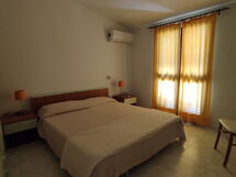 Accommodation:&nbsp;Trilo 10