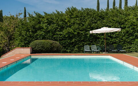 Country House In Tuscan Hills: Swimming Pool, Composite Material, Resort, Shade, Eco Hotel, Hacienda, Villa, Water Feature, Farmhouse, Backyard