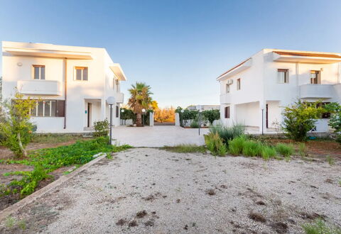 Casa Bianca, Ac, Wifi, Porto Cesareo: Building, Residential Area, Home, Architecture, Neighbourhood, Facade, House, Land Lot, Human Settlement, Suburb