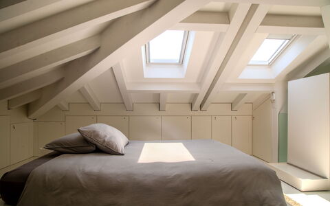 Villa Rosa Del Mare: Wood, Bedroom, Interior Design, Ceiling, Bed, Flooring, Floor, Lighting, Room, Bedding