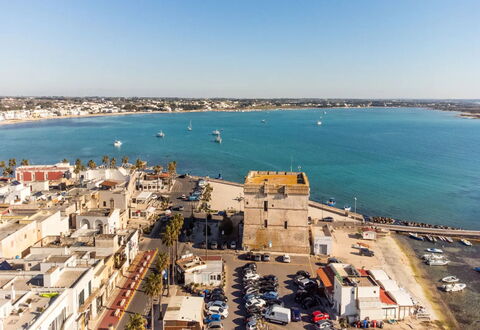 Villetta Sogno Di Mare In Porto Cesareo: Sky, Body Of Water, Waterway, Coast, Summer, Coastal And Oceanic Landforms, Sea, Channel, Beach, Tourist Attraction