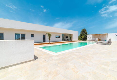 Villa Donnosanto a 5 Minuti Da Spiaggia. Ostuni 10: Concrete, Design, Swimming Pool, Tile