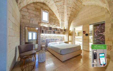 Accommodation:&nbsp;Capinera - Romantic Room - Borgo Bianco