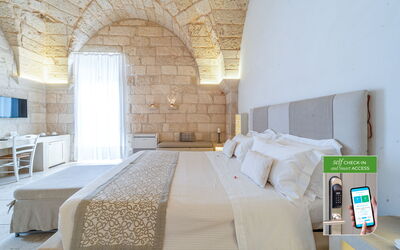 Accommodation:&nbsp;Dante - Romantic Room With Terrace - Corte Dei Gra