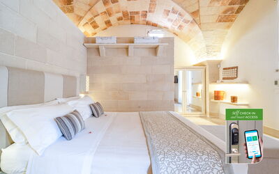 Accommodation:&nbsp;Carlottina Rossa - Romantic Room - Corte Dei Grana