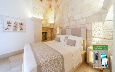 Accommodation:&nbsp;Riccio - Romantic Room - Corte dei Granai