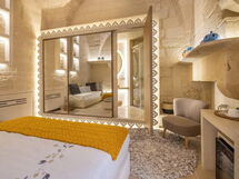 Accommodation:&nbsp;Timilia - Romantic Room - Borgo Bianco
