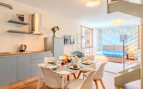Accommodation:&nbsp;Piazza San Giuseppe 600.9