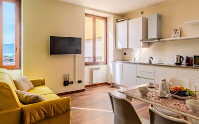 Accommodation:&nbsp;Piazza San Giuseppe 600.3