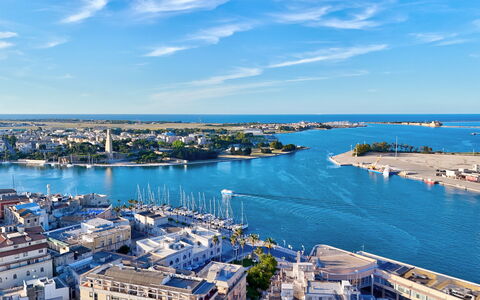 Santo Stefano Raro Rooms Collection: Water, Body Of Water, Water Resources, Waterway, City, Channel, Coastal And Oceanic Landforms, Lake, Cityscape, Coast