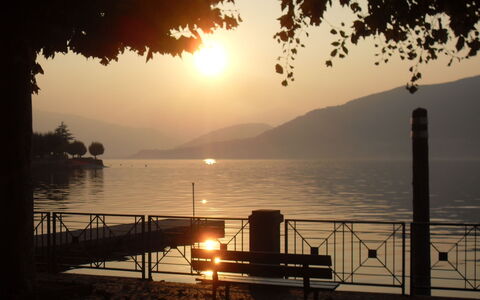 Casa Rigo: Water, Body Of Water, Water Resources, Dusk, Horizon, Afterglow, Sunset, Sunrise, Evening, Atmospheric Phenomenon