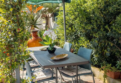 Casa Sogno Salentino, Garden, Ac: Furniture, Table, Outdoor Furniture, Chair, Outdoor Table, Garden, Shade, Flowerpot, Kitchen & Dining Room Table