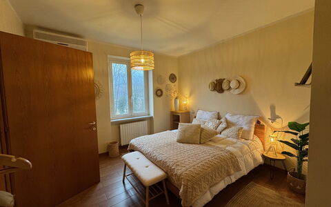 Cottage Wisteria: Furniture, Bed, Interior Design, Bedroom, Bedding, Floor, Flooring, Wall, Bed Sheet, Wood