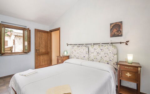 Casa Lavanda, Ac, Wifi, Narni: Wall, Furniture, Home, Bedroom, Bed, Apartment, Bed Frame, Bedding, Bed Sheet, Linens
