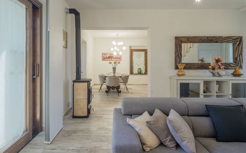 Villetta Cafaggio, Ac, Wifi, Panzano In Chianti: Furniture, Interior Design, Flooring, Floor, Couch, Wood, Room, Ceiling, Living Room, Lighting