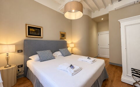 Via Roma 39: Bed, Bedroom, Bedding, Bed Sheet, Interior Design, Furniture, Bed Frame, Room, Linens, Floor