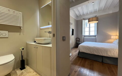 Via Roma 39: Wall, Interior Design, Flooring, Floor, Ceiling, Plumbing Fixture, Room, Apartment, Bathroom, Plumbing
