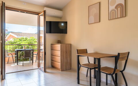 Harmony - Holiday and Workation: Apartment, Ocean