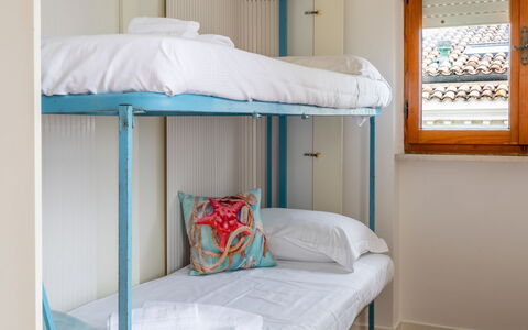 La Terrazza Sul Conero: Bunk Bed, Interior Design, Linens, Bed, Bed Frame, Hostel, Bedroom, Bedding, Dormitory, Bed Sheet