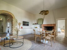 Accommodation:&nbsp;Relais Badia a Passignano - Appartamento Syrah