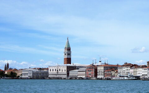 Venice Photobirding, Nature And Culture: Sky, Blue, Daytime, Building, City, Tower, Urban Area, Spire, Steeple, Waterway