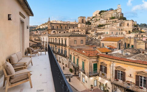 Il Monumento: Neighbourhood, Town, Human Settlement, Apartment, Balcony, Hotel