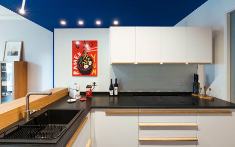 Il Monumento: Kitchen, Countertop, Kitchen Appliance, Wood, Interior Design, Flooring, Major Appliance, Kitchen Stove, Home Appliance, Cabinetry
