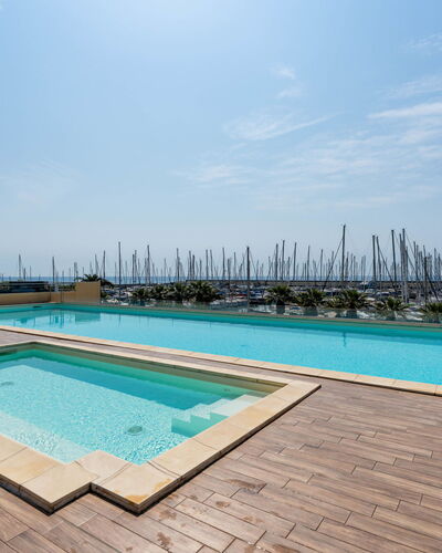 Entre Bateau et Mer: Swimming Pool, Resort, Hotel, Shade, Wood Flooring, Marina, Eco Hotel, Resort Town, Dock