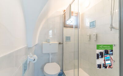Accommodation:&nbsp;Genziana Romantic Con Patio By Raro Rooms - Masser