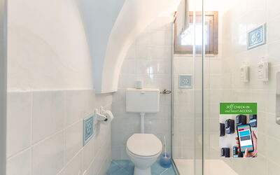 Accommodation:&nbsp;Genziana Romantic Con Patio By Raro Rooms - Masser