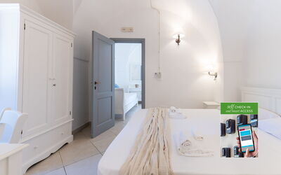Accommodation:&nbsp;Suite Azalea by Raro Rooms - Masseria Lamagrotte