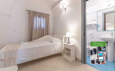Accommodation:&nbsp;Erica Suite by Raro Rooms - Masseria Lamagrotte