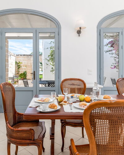 Genziana Romantic Con Patio By Raro Rooms - Masser